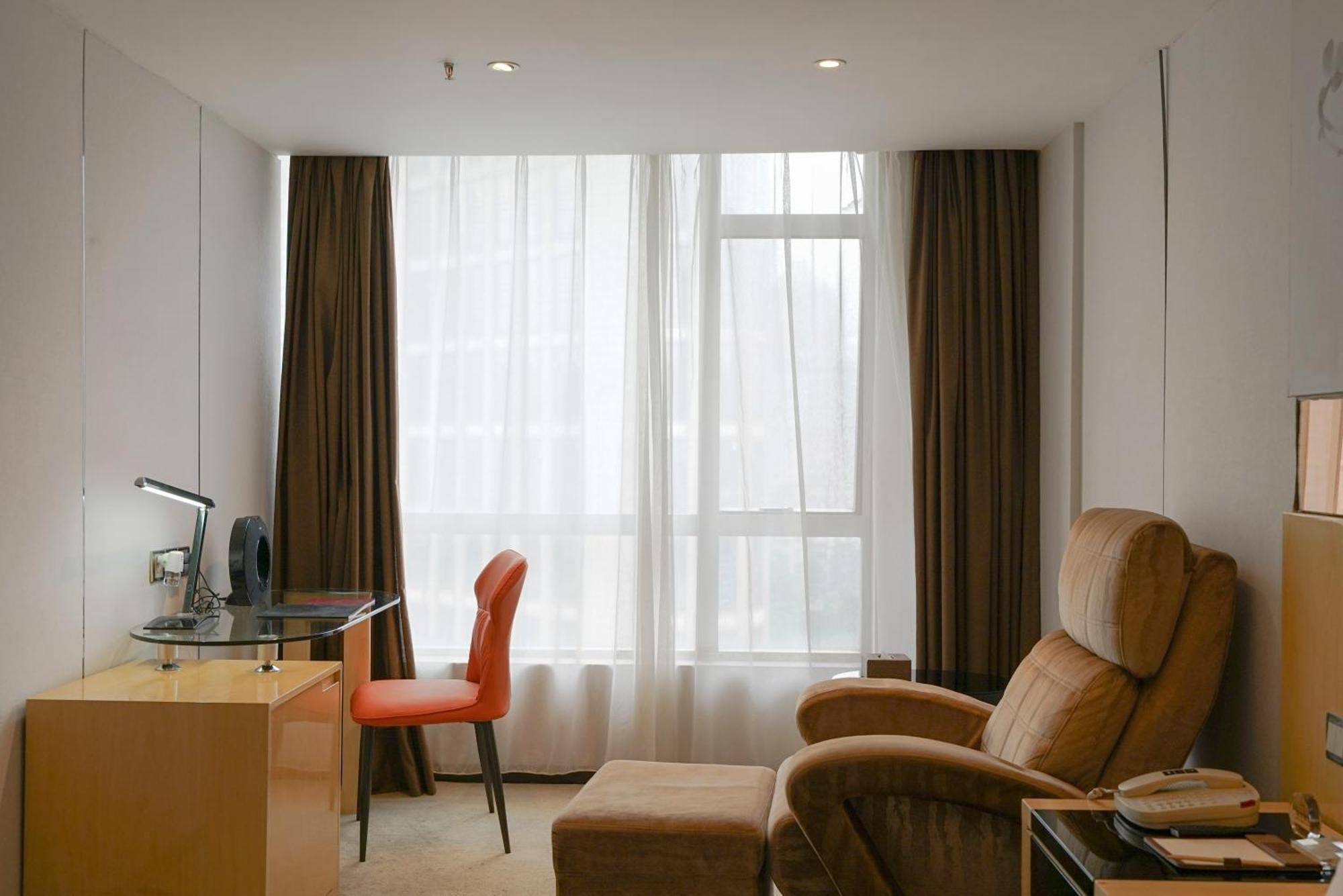 Paco Hotel Beijing Road Tuan Yi Da Metro Kanton Exterior foto