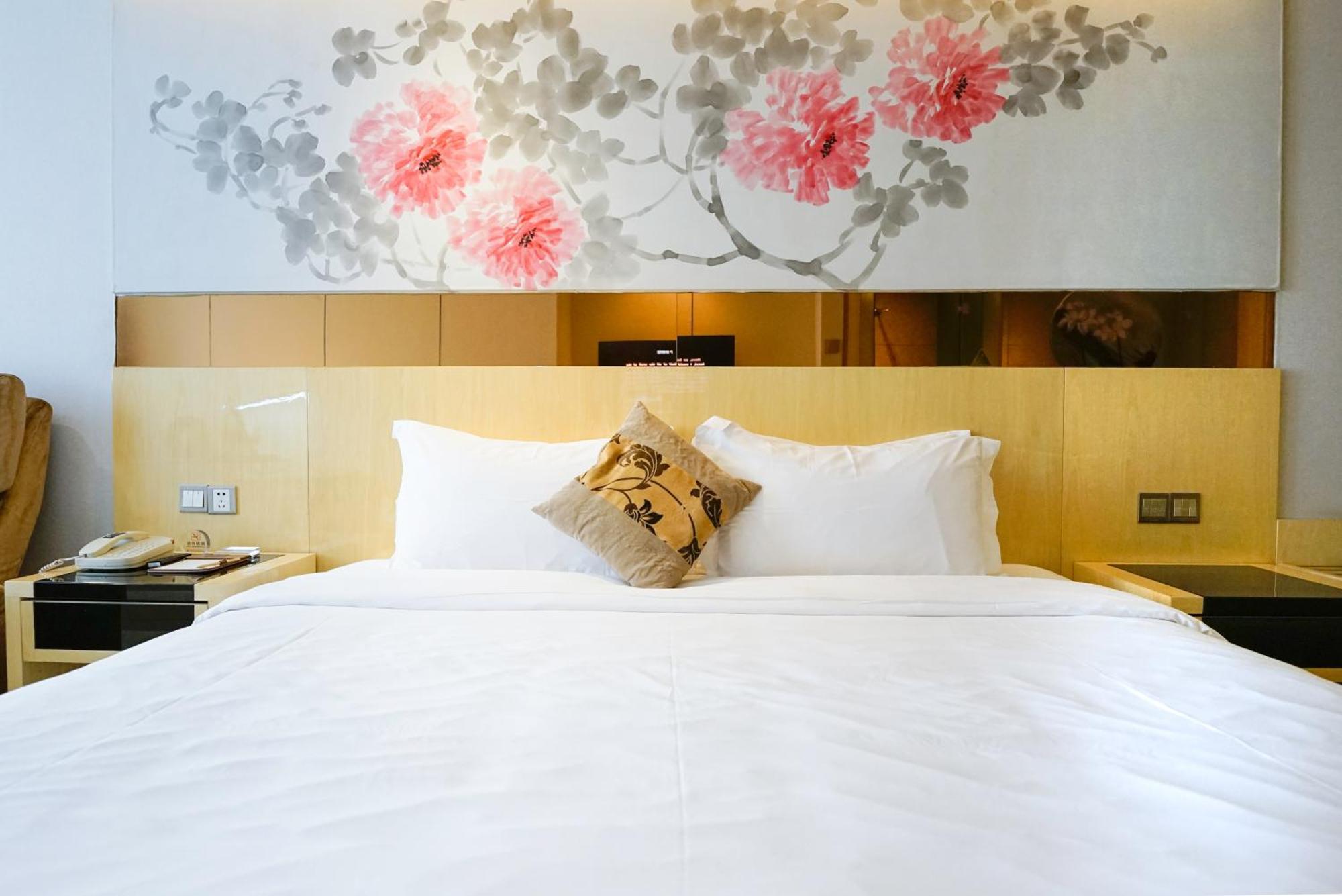 Paco Hotel Beijing Road Tuan Yi Da Metro Kanton Exterior foto